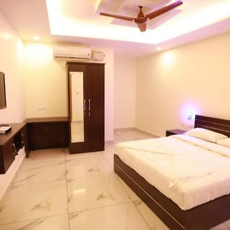 Aman Residency Hotell Thodupuzha Eksteriør bilde