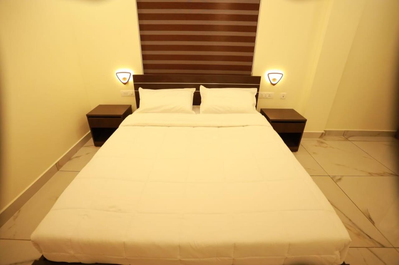 Aman Residency Hotell Thodupuzha Eksteriør bilde